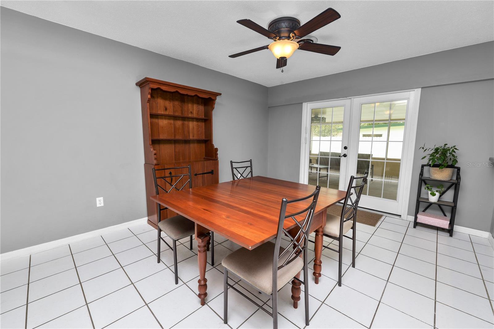 SUNSHINE ACRES - Residential