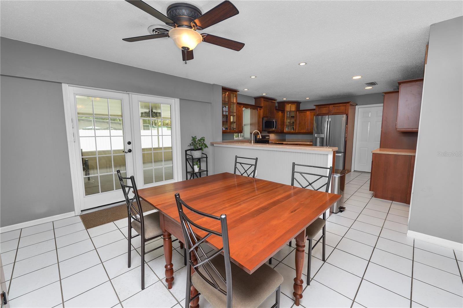 SUNSHINE ACRES - Residential