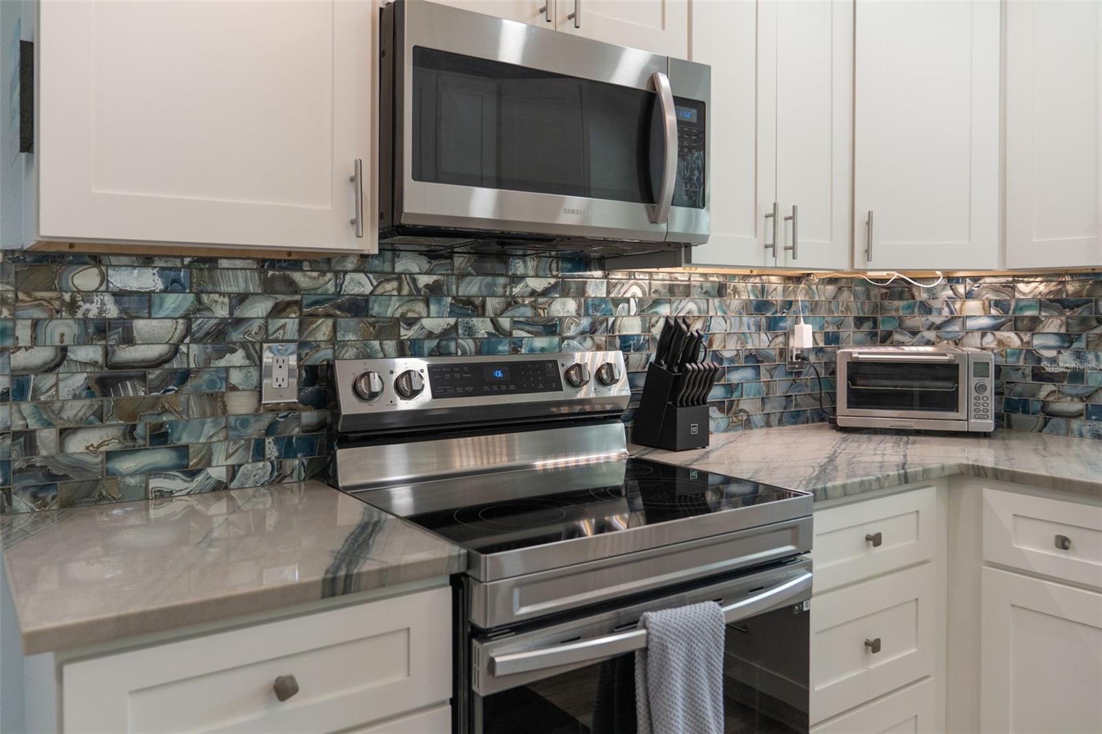 WHITFIELD ESTATES BLKS 14-23 & 26 - Residential