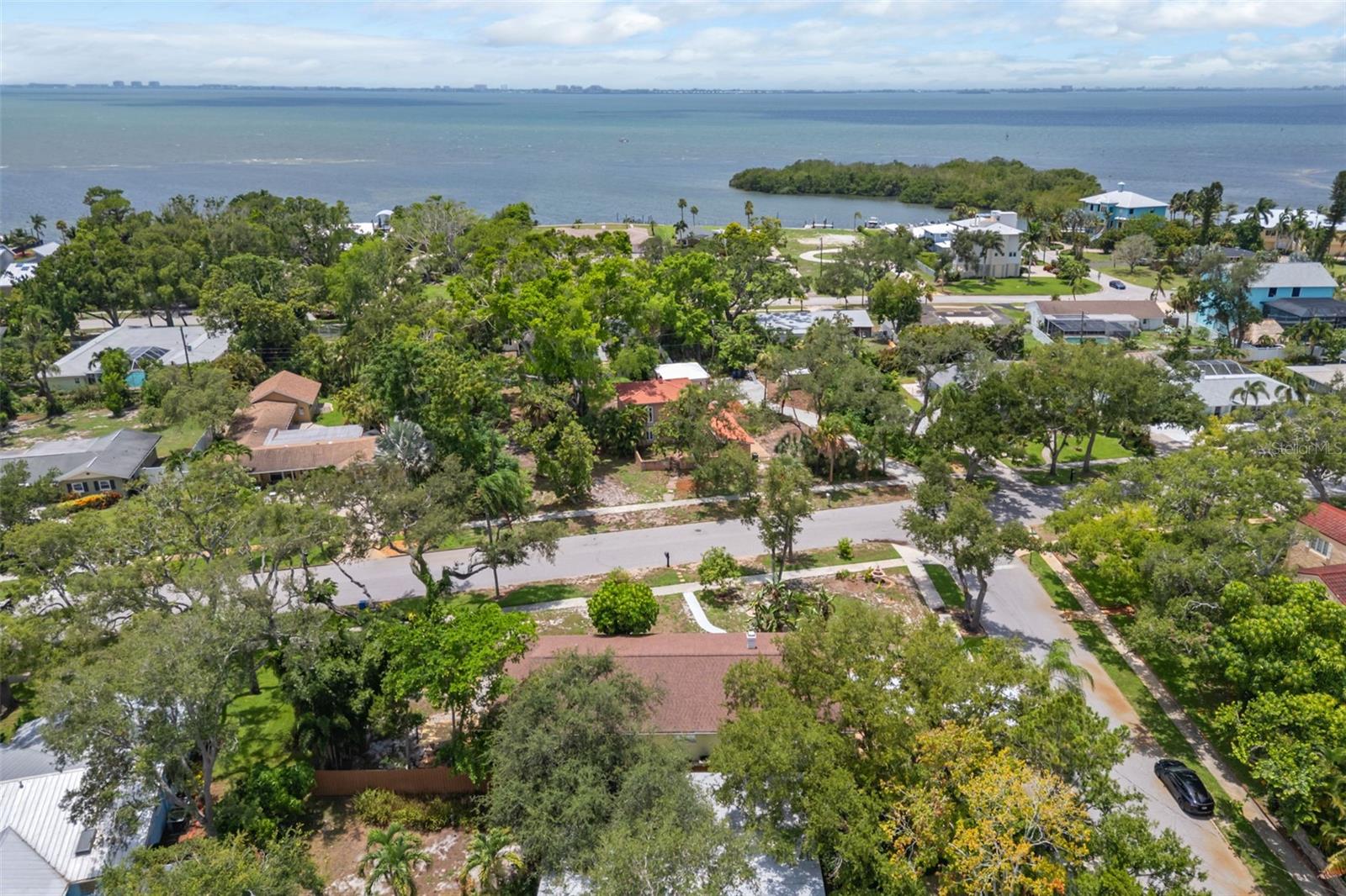 WHITFIELD ESTATES BLKS 14-23 & 26 - Residential