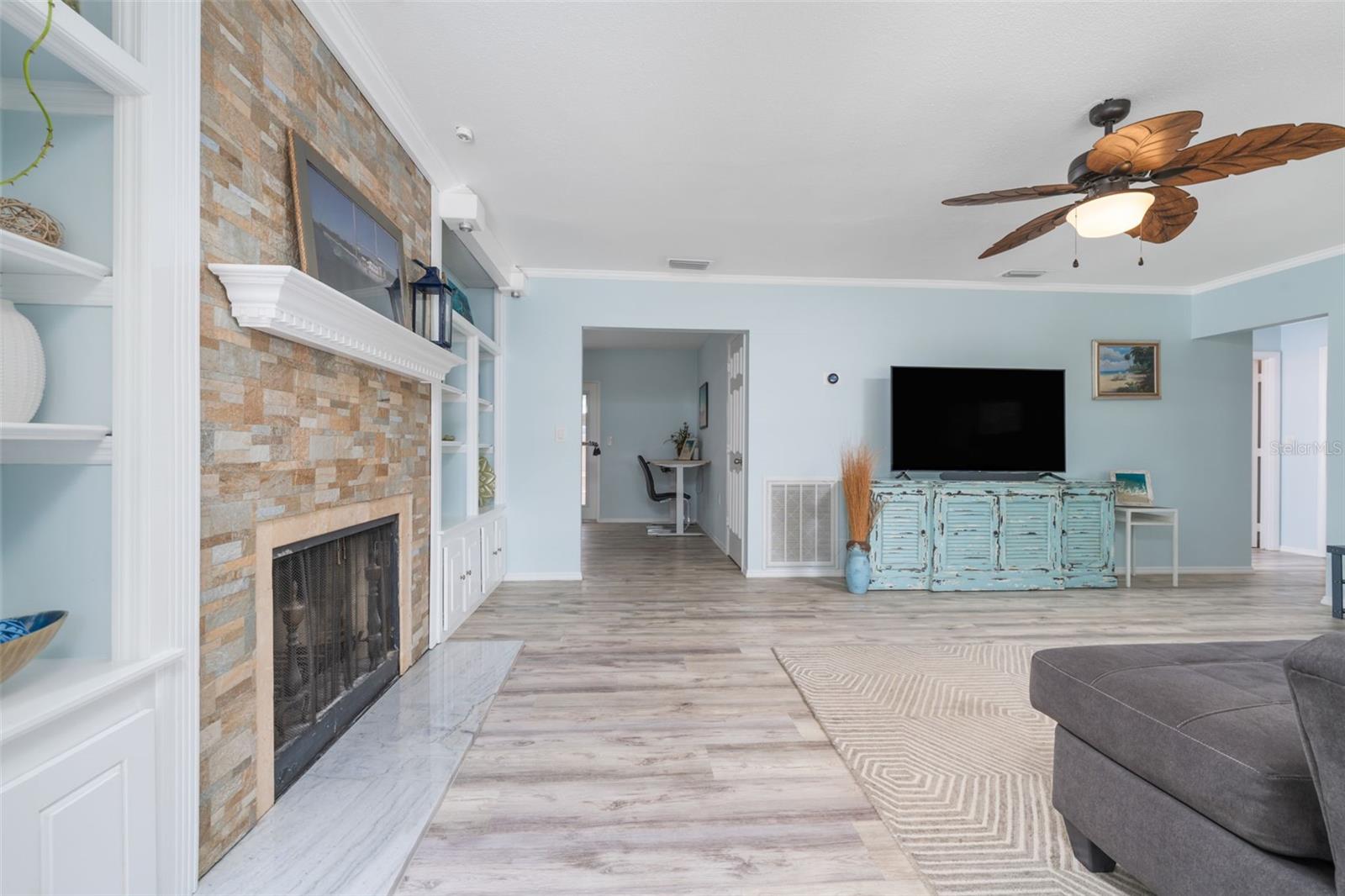 WHITFIELD ESTATES BLKS 14-23 & 26 - Residential