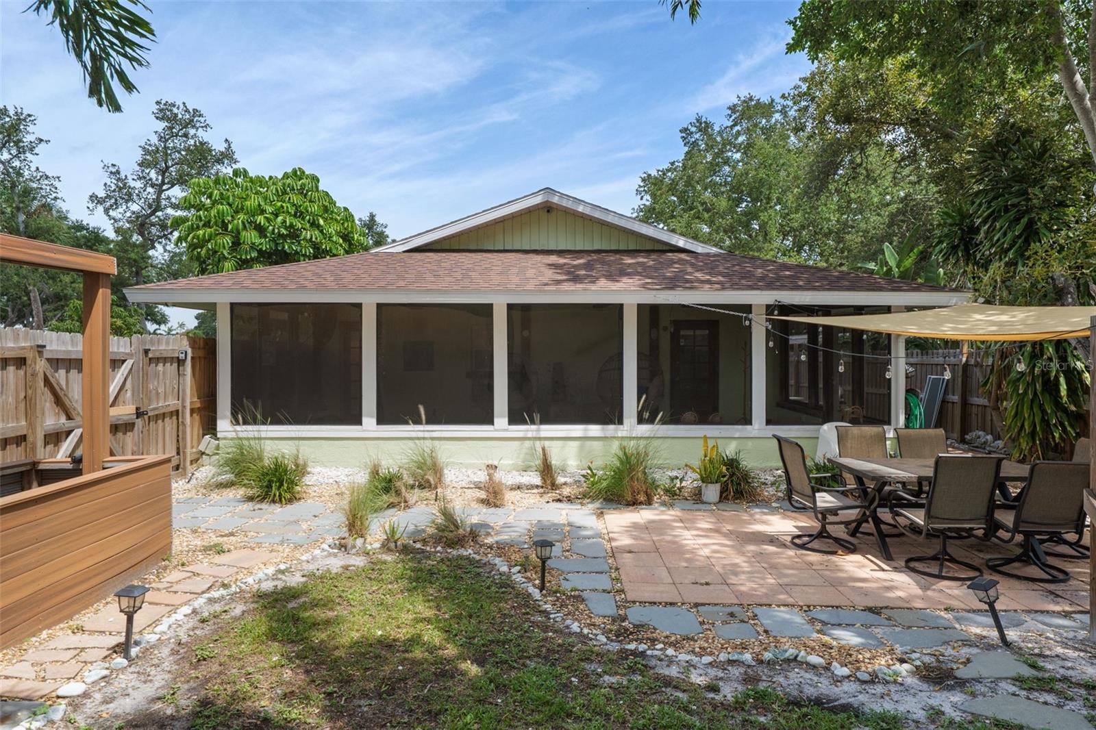 WHITFIELD ESTATES BLKS 14-23 & 26 - Residential