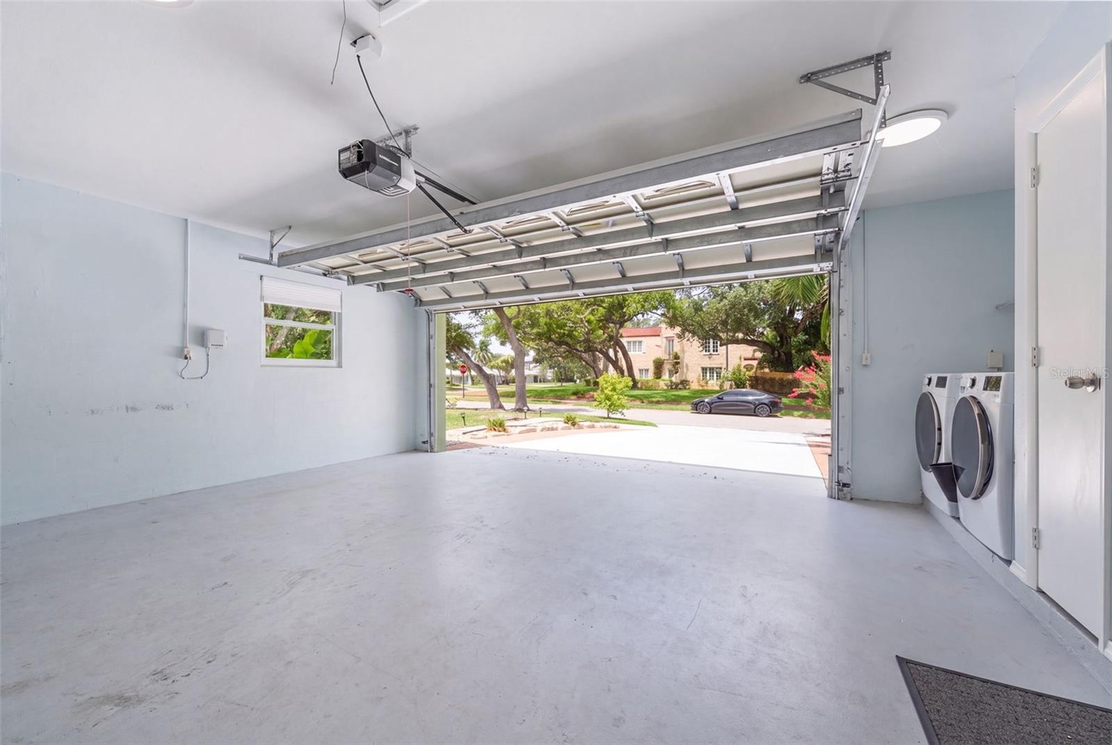 WHITFIELD ESTATES BLKS 14-23 & 26 - Residential
