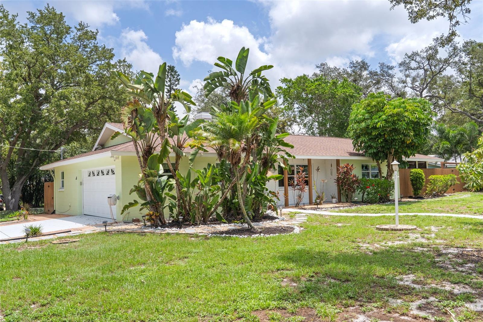 WHITFIELD ESTATES BLKS 14-23 & 26 - Residential