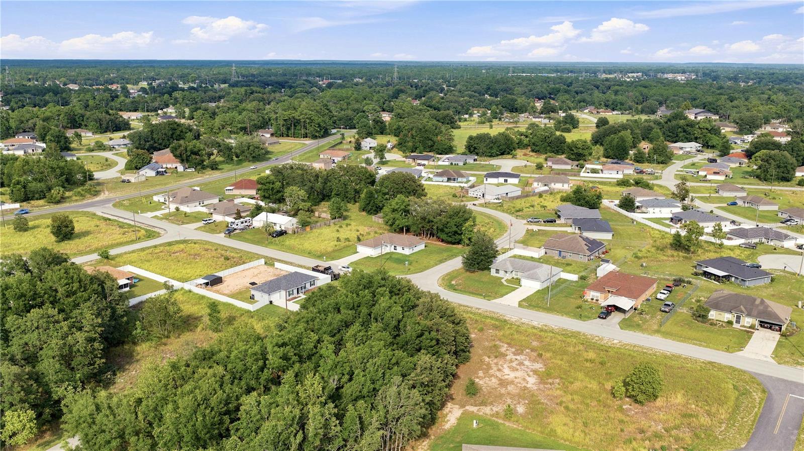 SILVER SPRINGS SHORES - Land