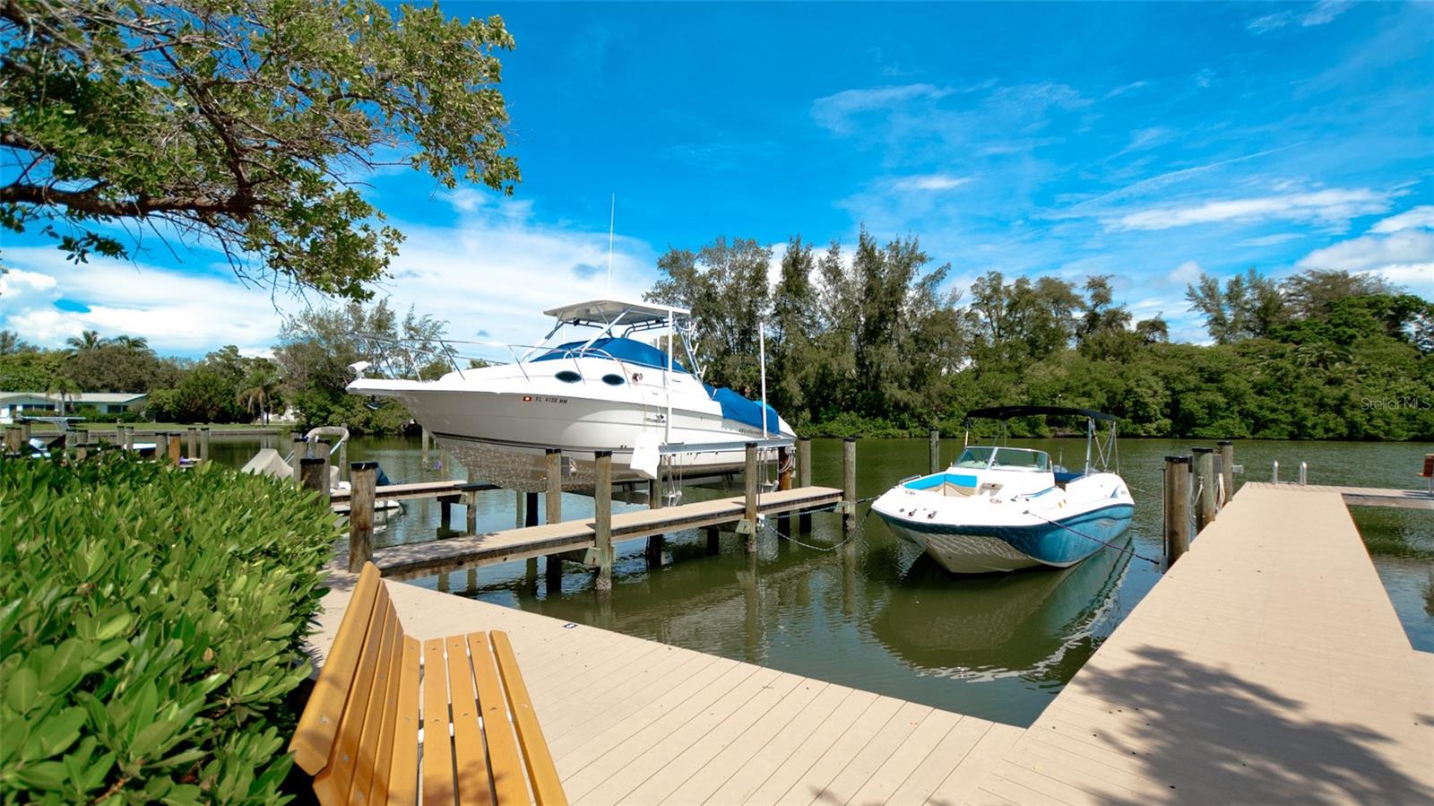 WHITNEY BEACH - Residential