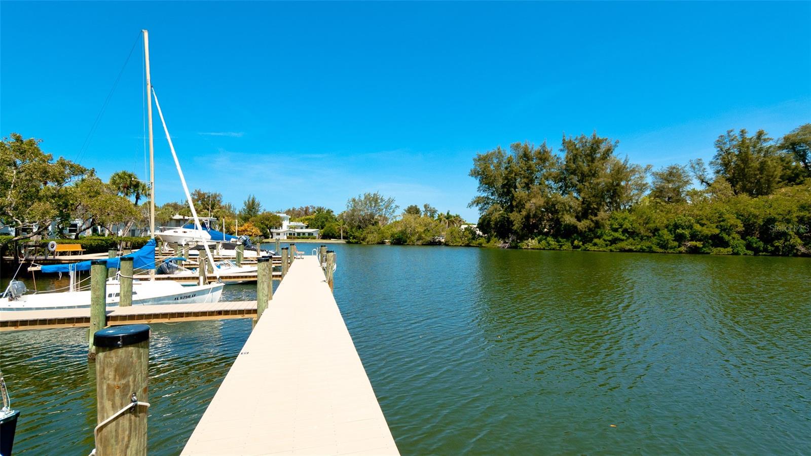 WHITNEY BEACH - Residential