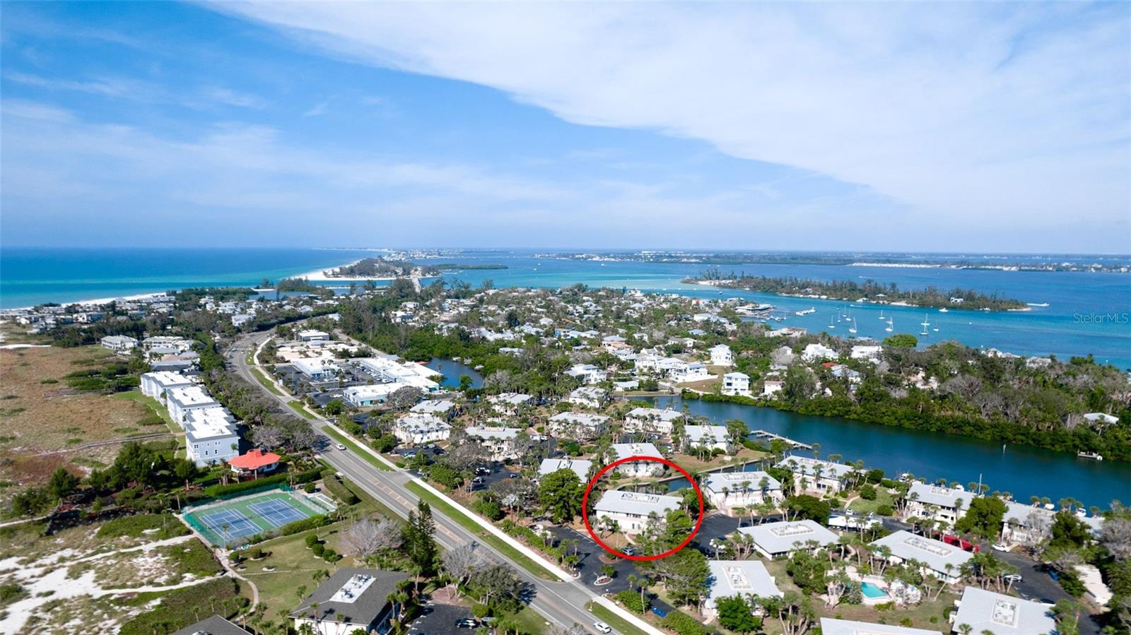 WHITNEY BEACH - Residential