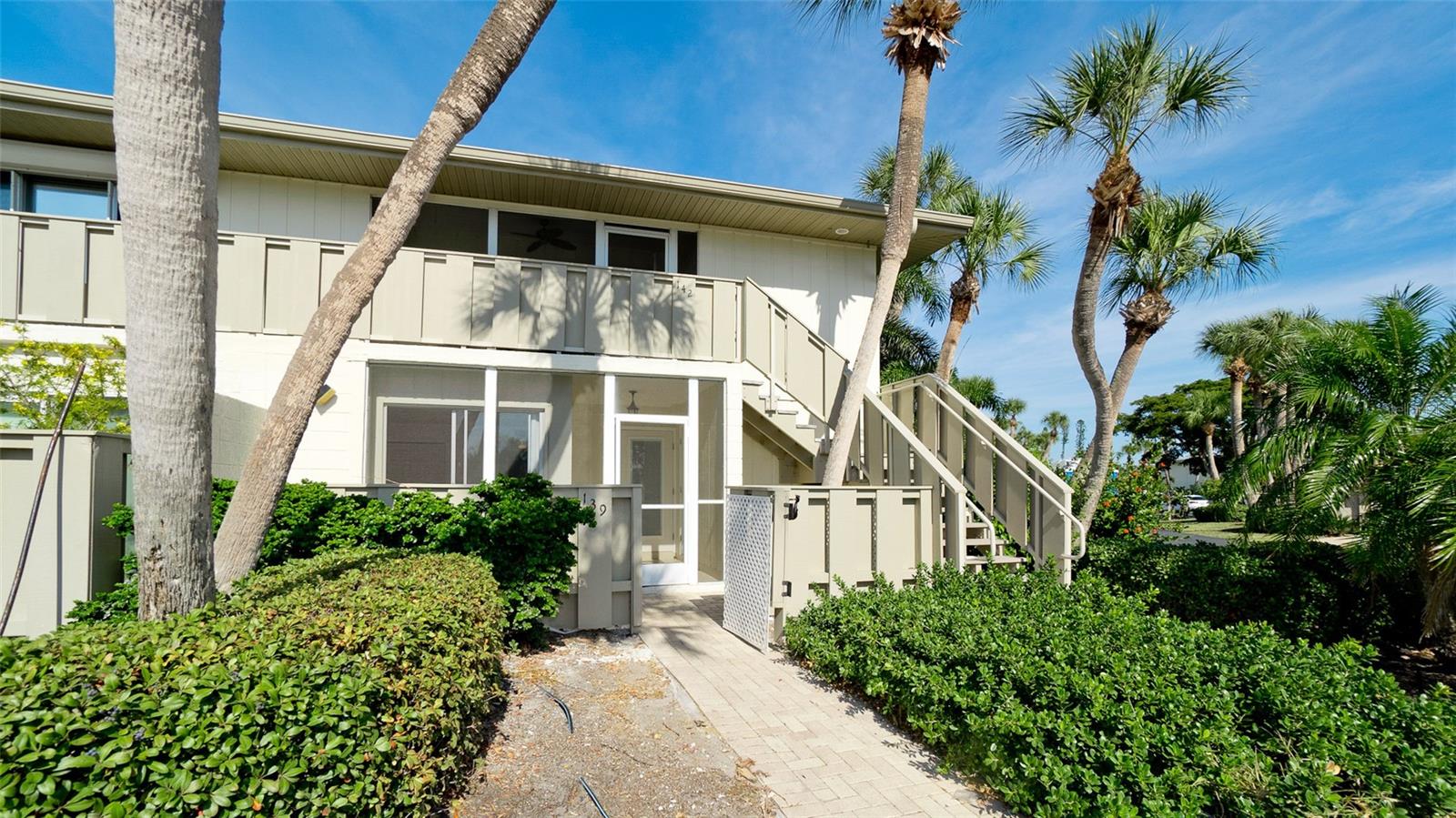 WHITNEY BEACH - Residential