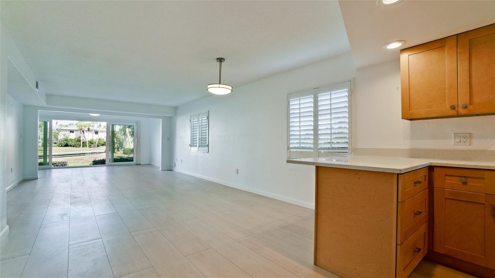 WHITNEY BEACH - Residential