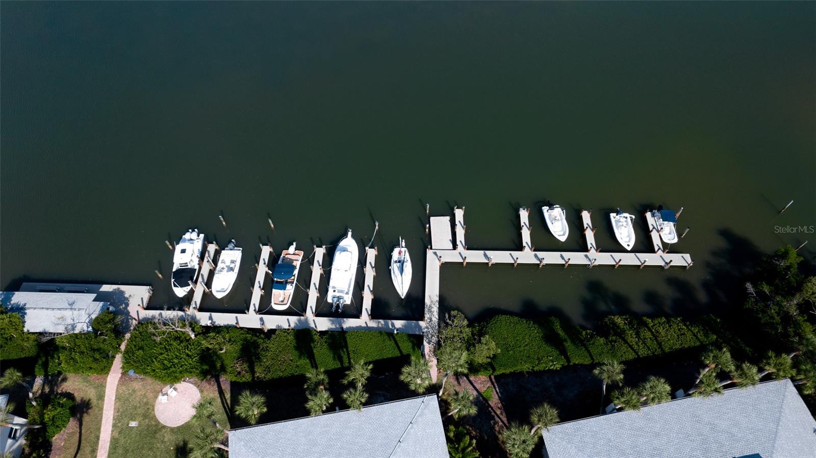 WHITNEY BEACH - Residential