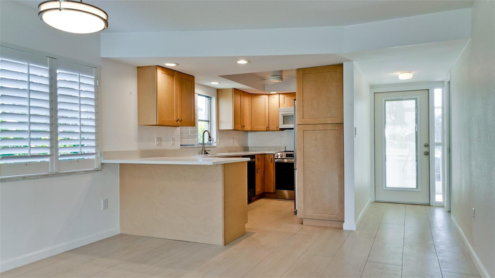 WHITNEY BEACH - Residential