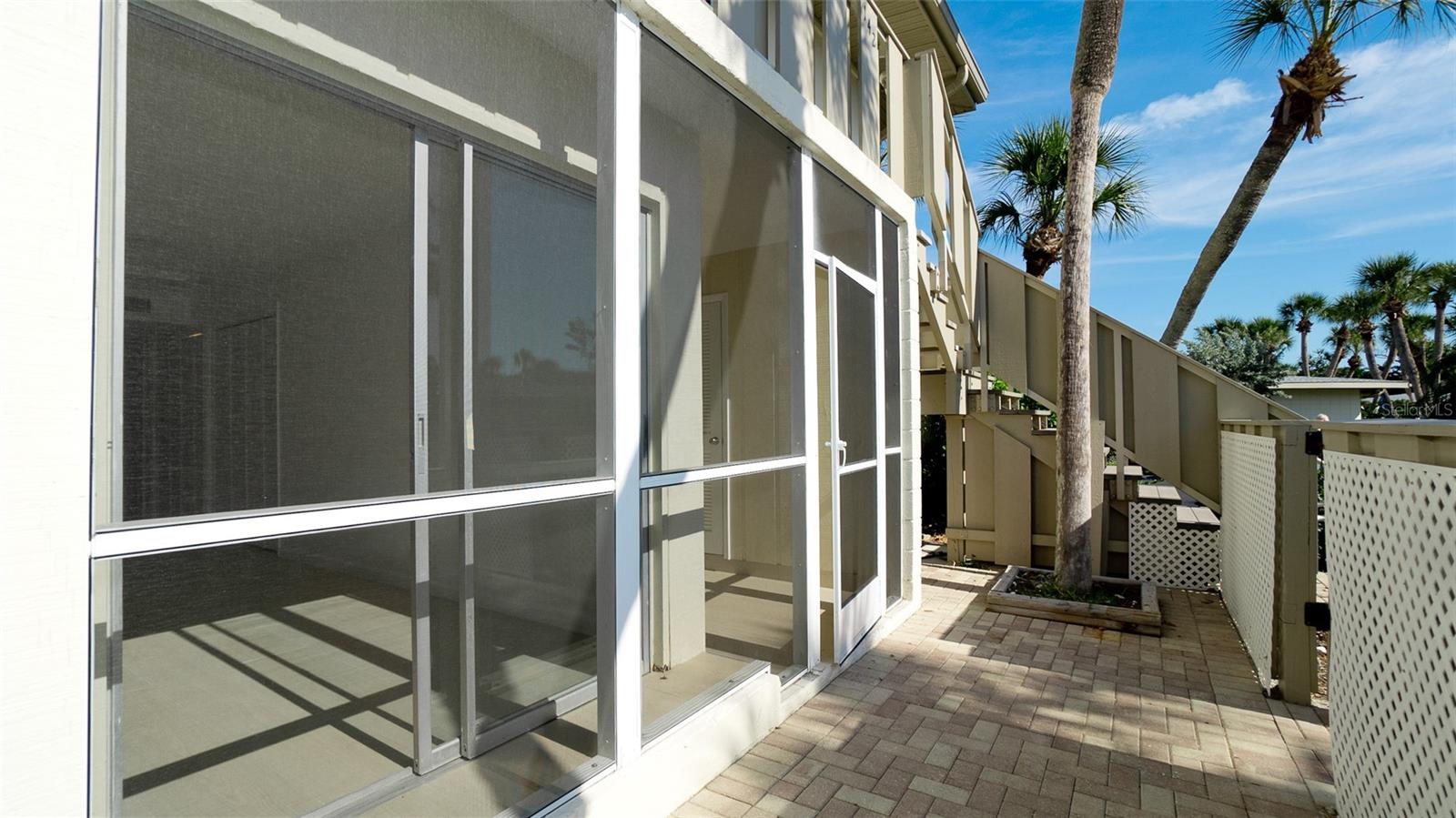 WHITNEY BEACH - Residential