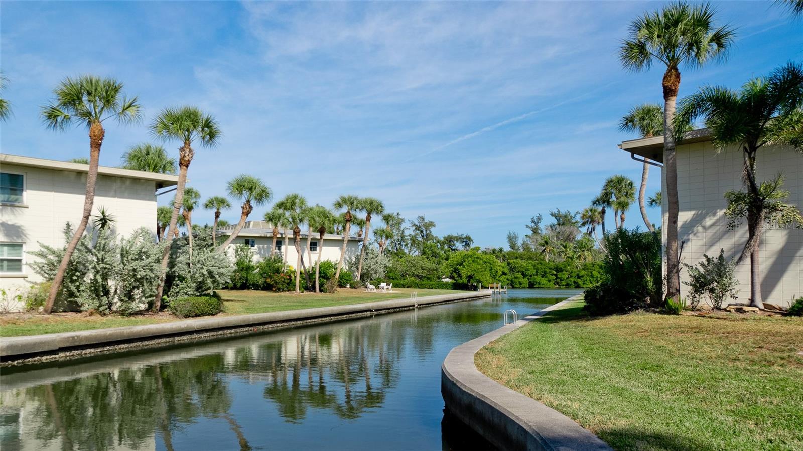 WHITNEY BEACH - Residential