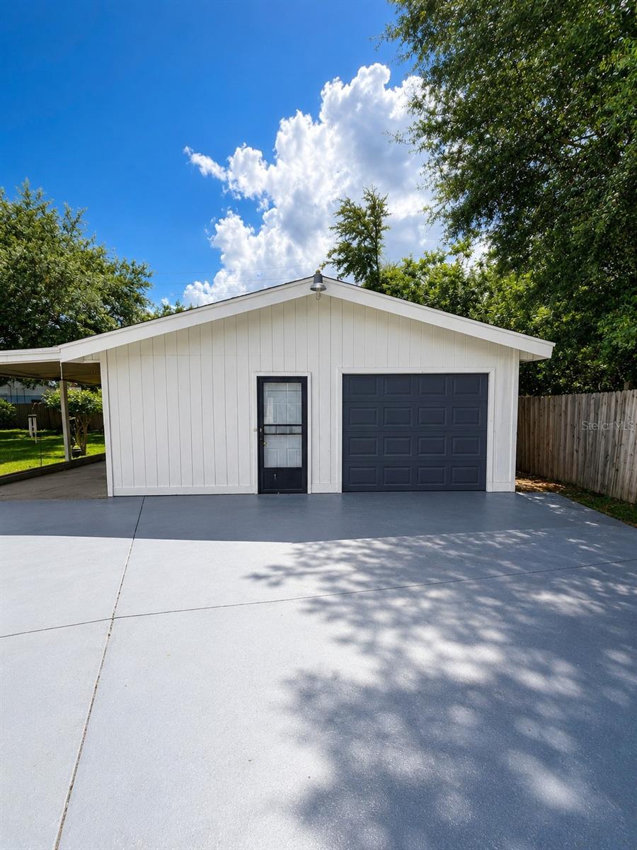 LAKE MANN ESTATES - Residential