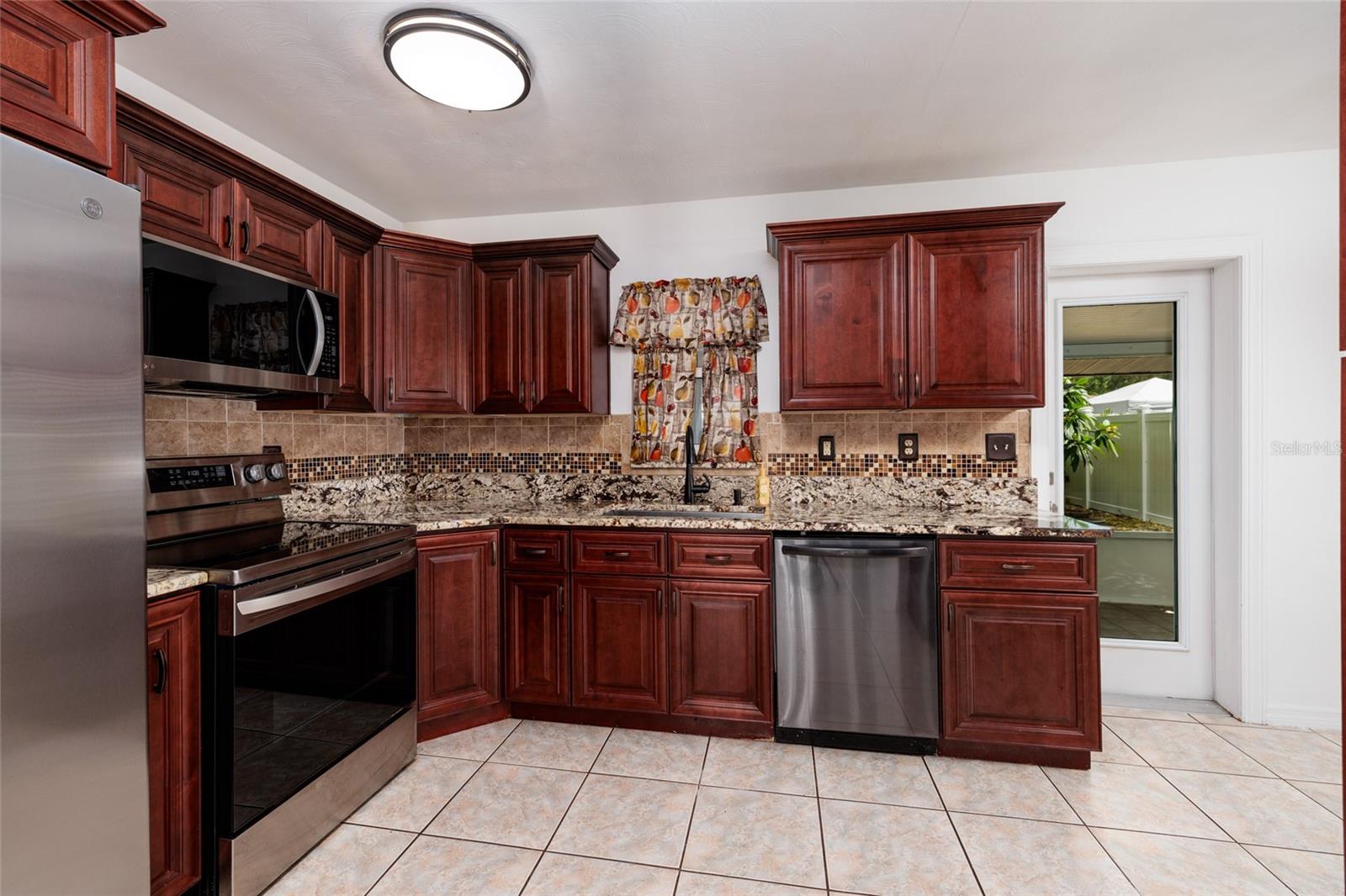 OAK GROVE MANOR - Residential