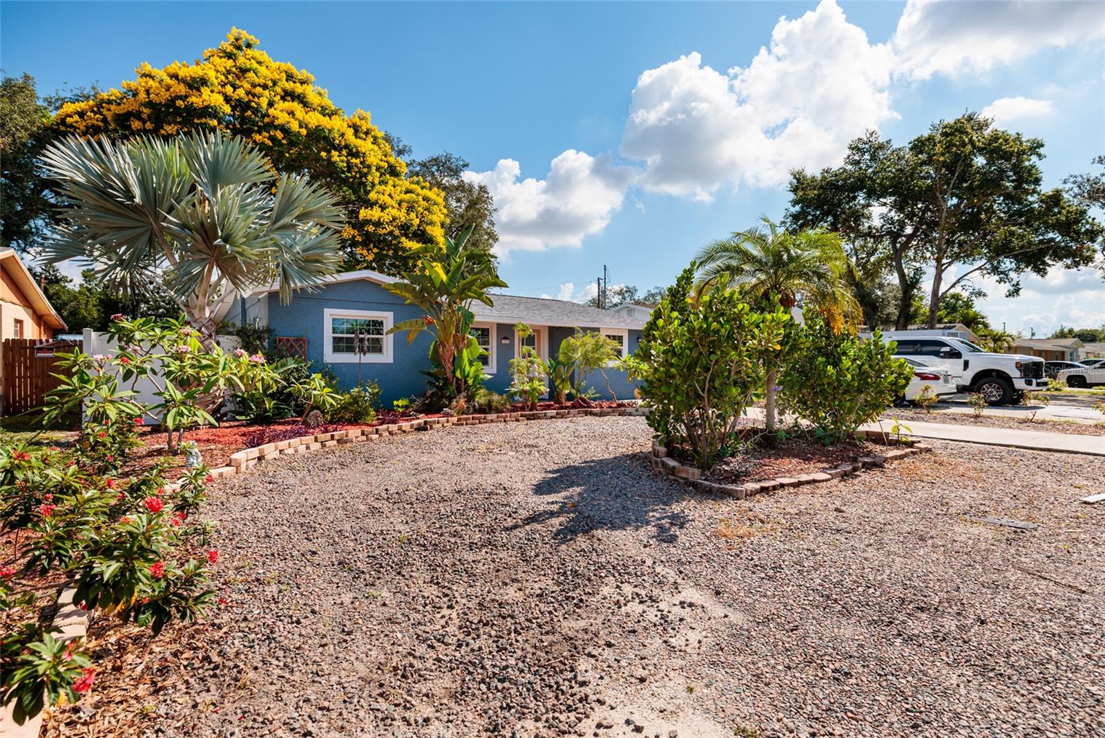 OAK GROVE MANOR - Residential