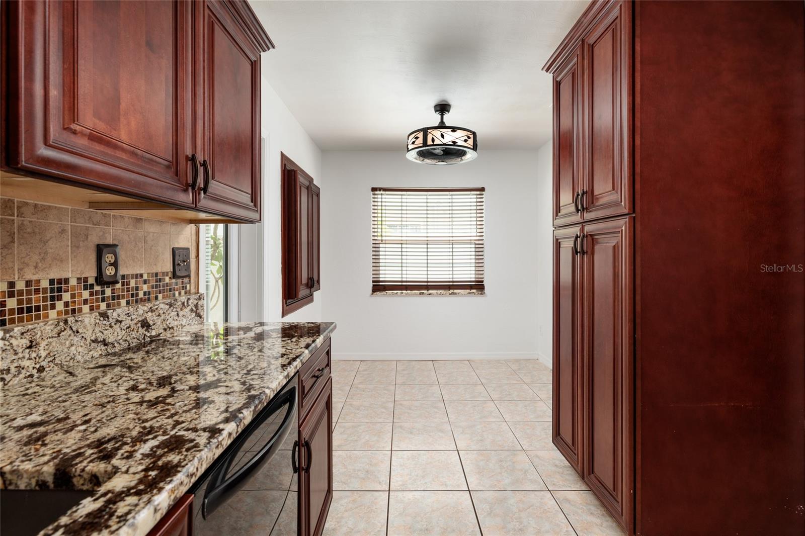 OAK GROVE MANOR - Residential