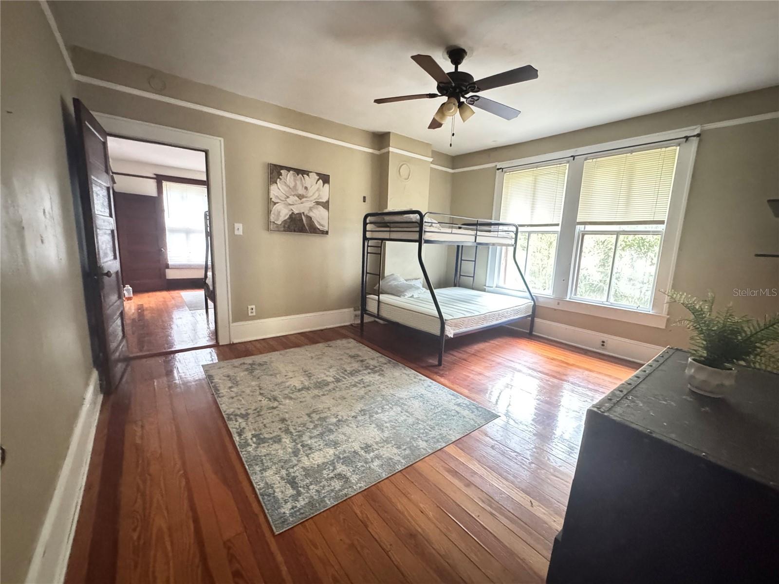 INGLESIDE VILLAS - Residential