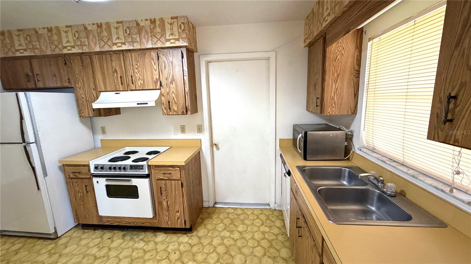 MEADOWS - Residential