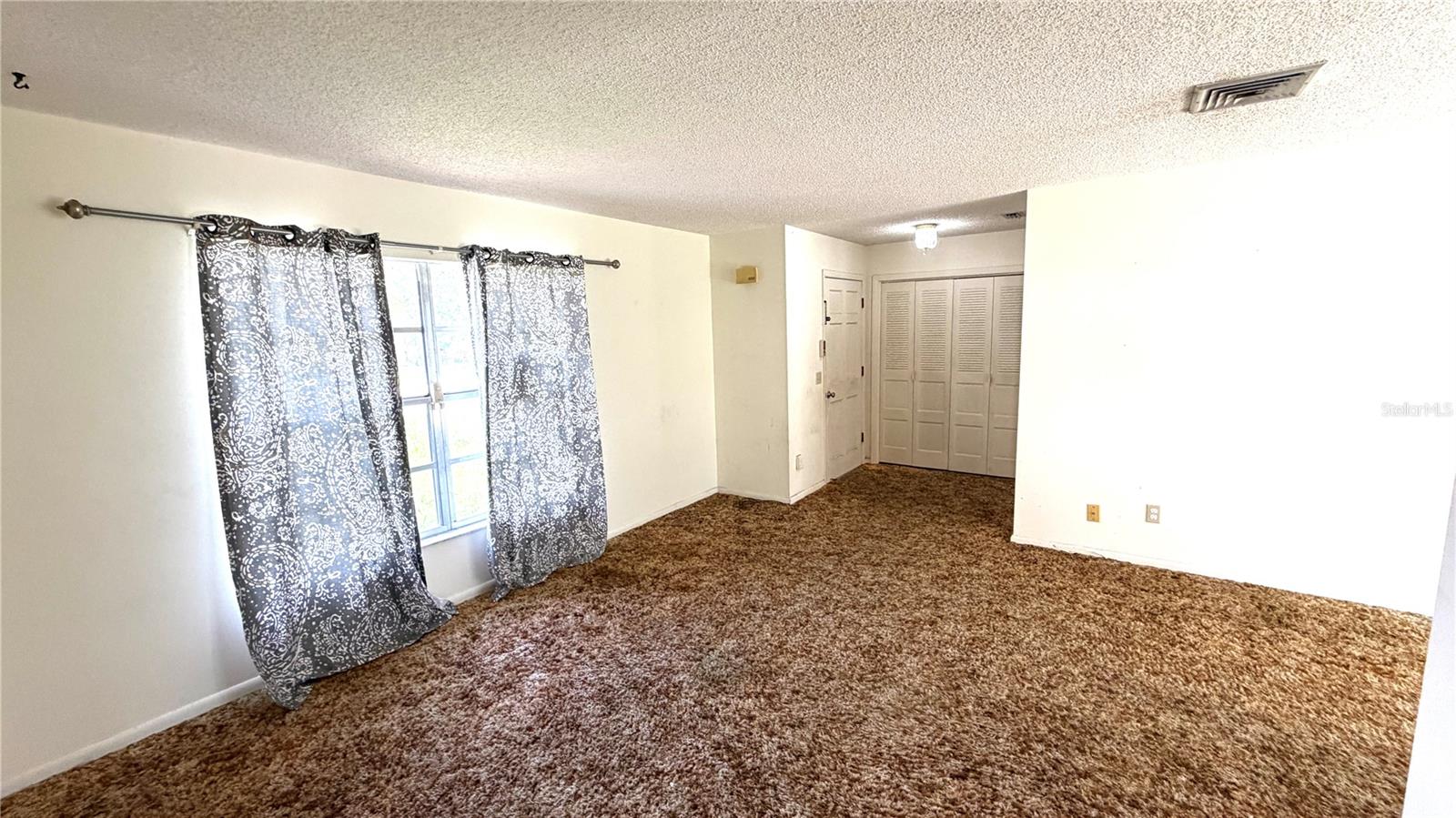 MEADOWS - Residential