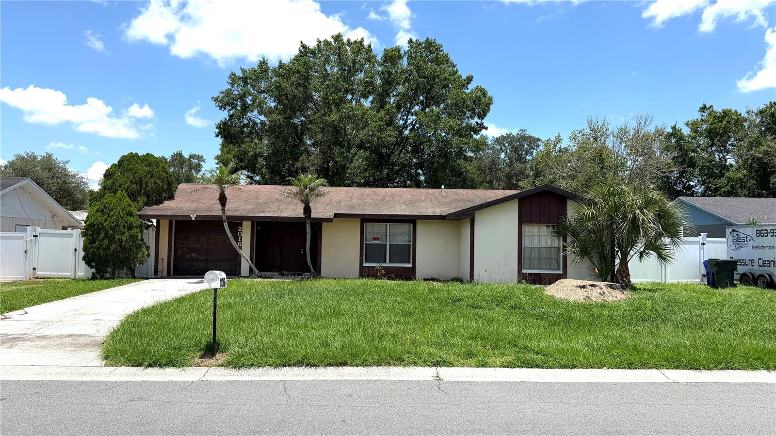 MEADOWS - Residential