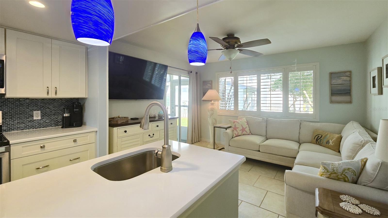 VILLAGES/SEAPORT - Residential Lease