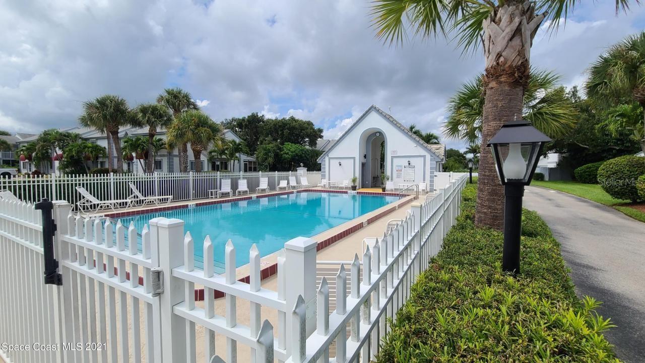 VILLAGES/SEAPORT - Residential Lease