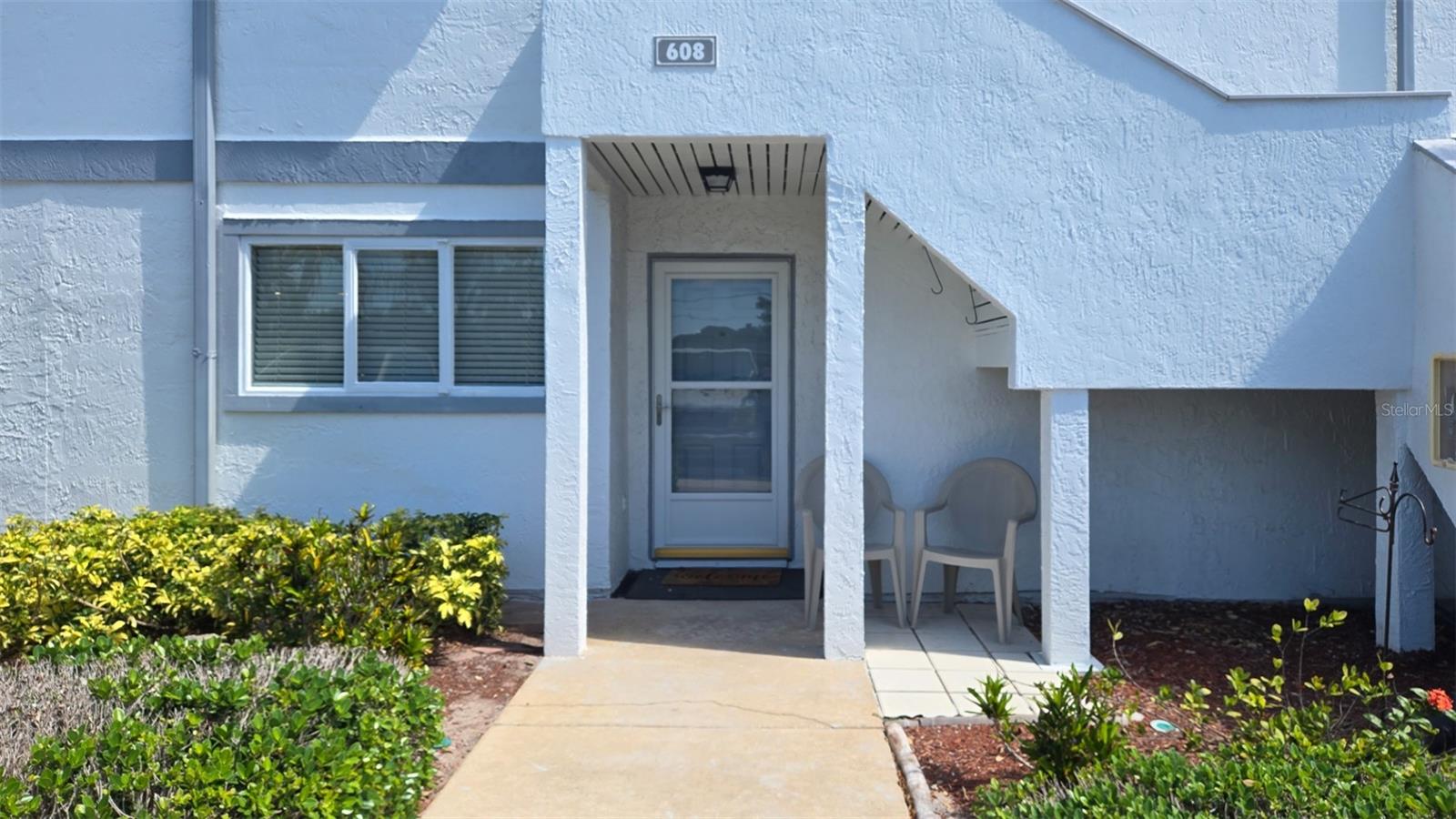 VILLAGES/SEAPORT - Residential Lease