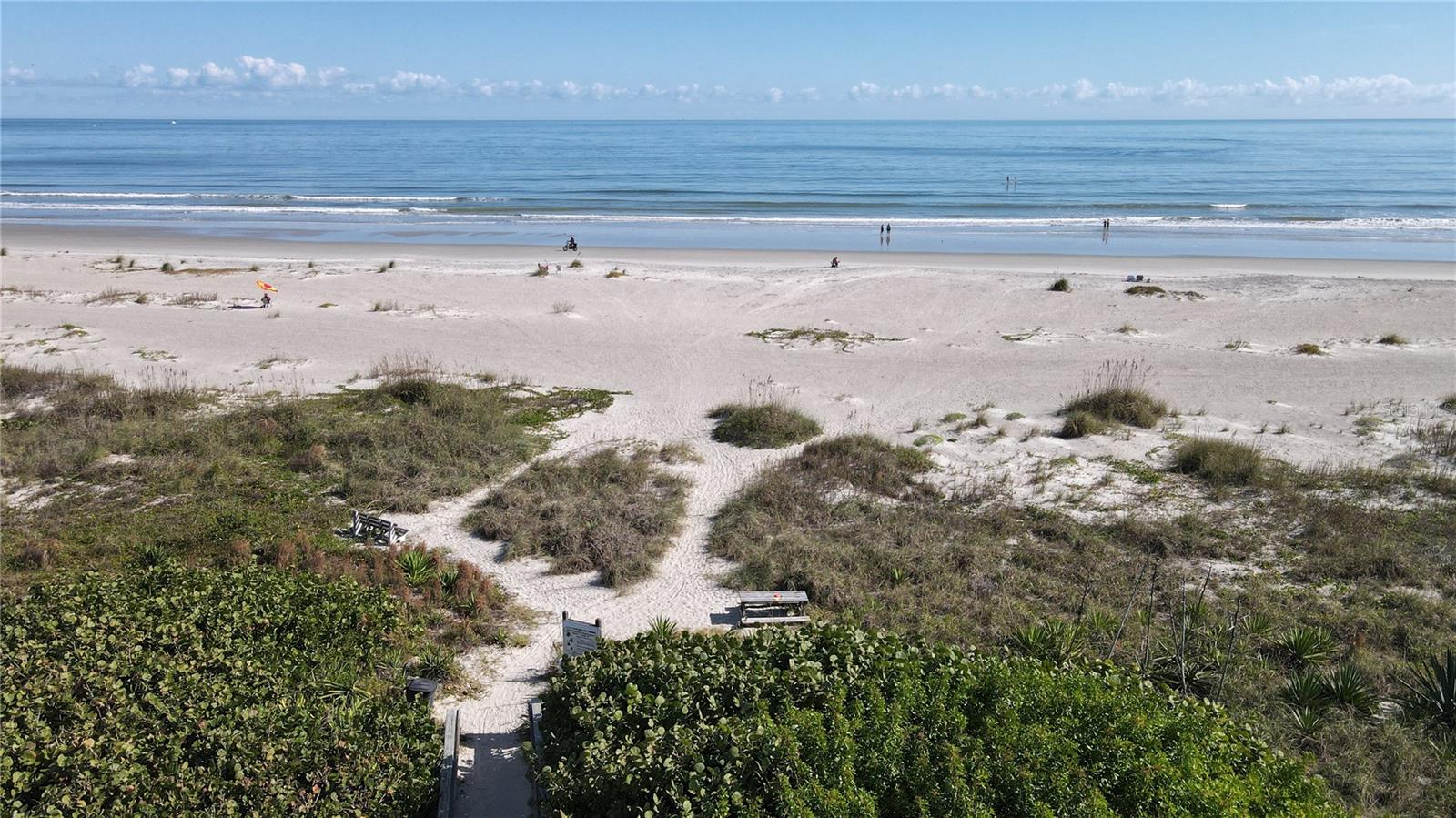 VILLAGES/SEAPORT - Residential Lease