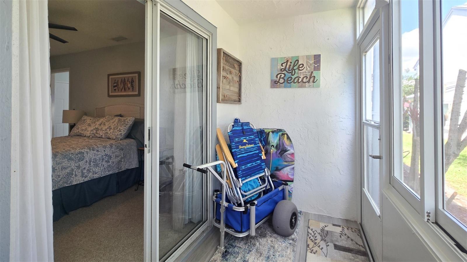 VILLAGES/SEAPORT - Residential Lease