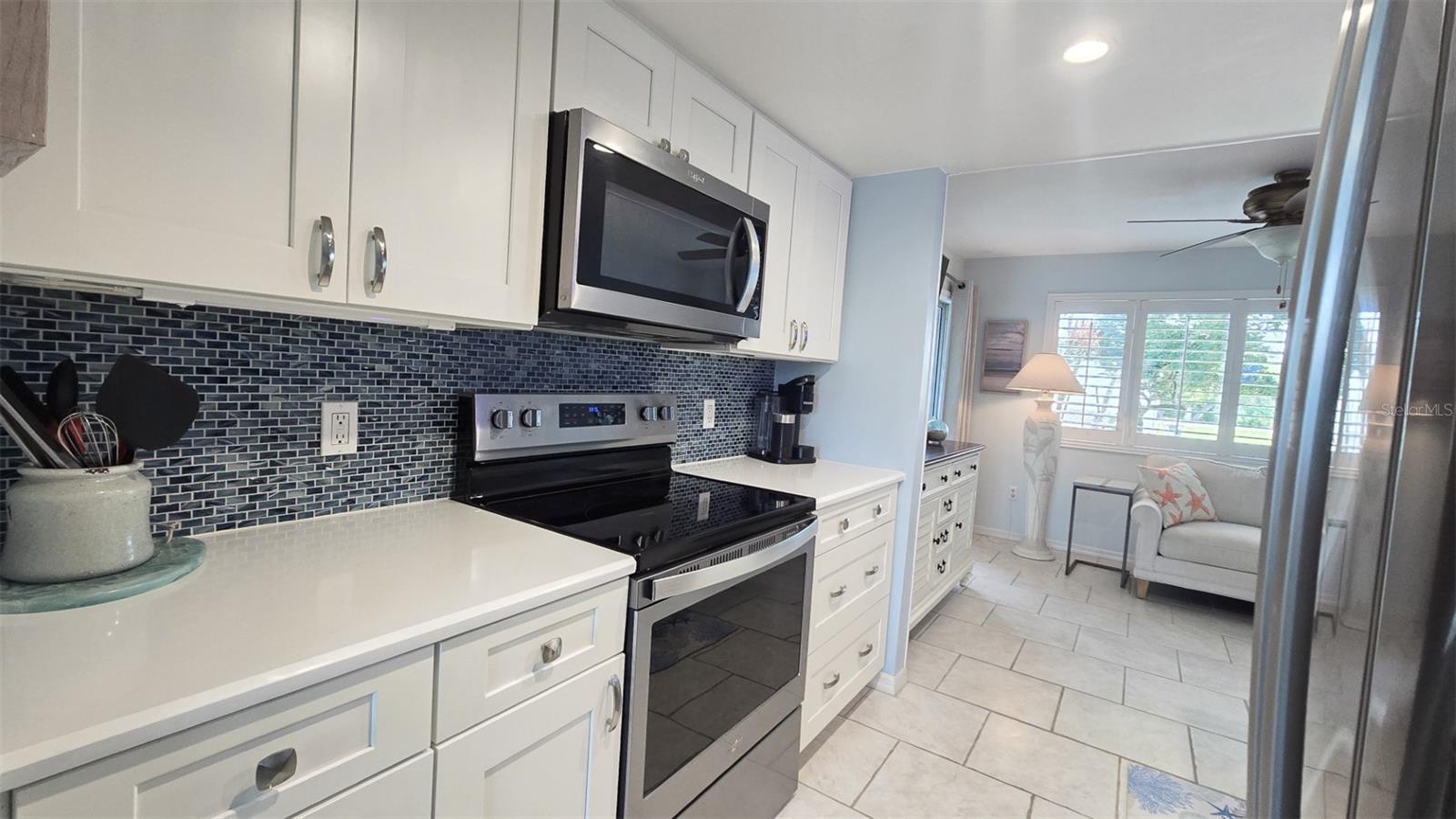 VILLAGES/SEAPORT - Residential Lease