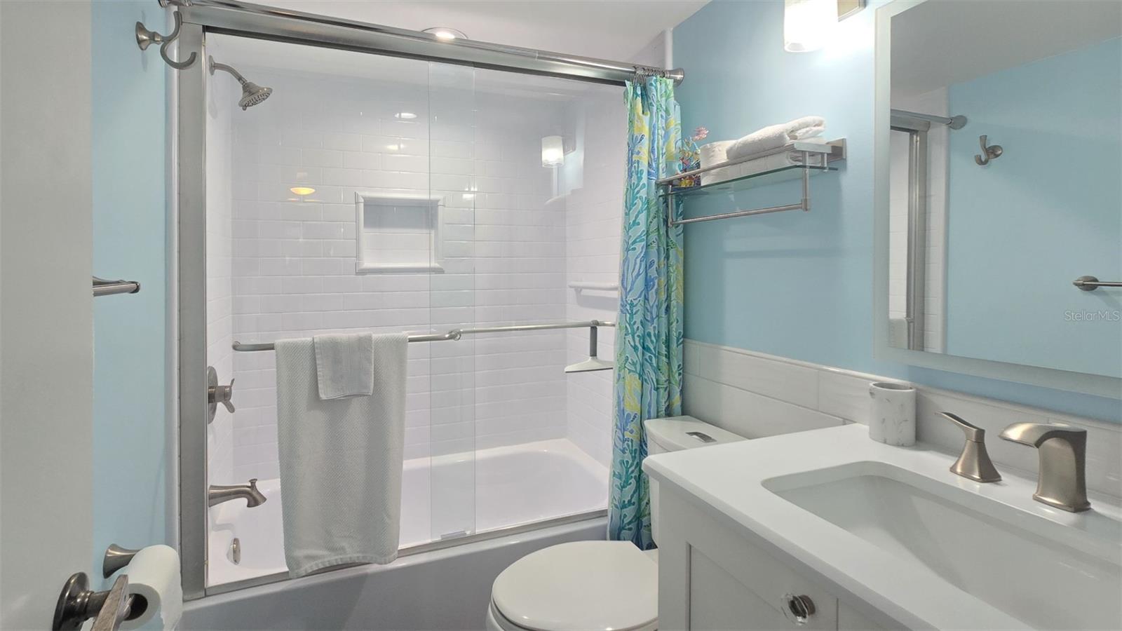 VILLAGES/SEAPORT - Residential Lease