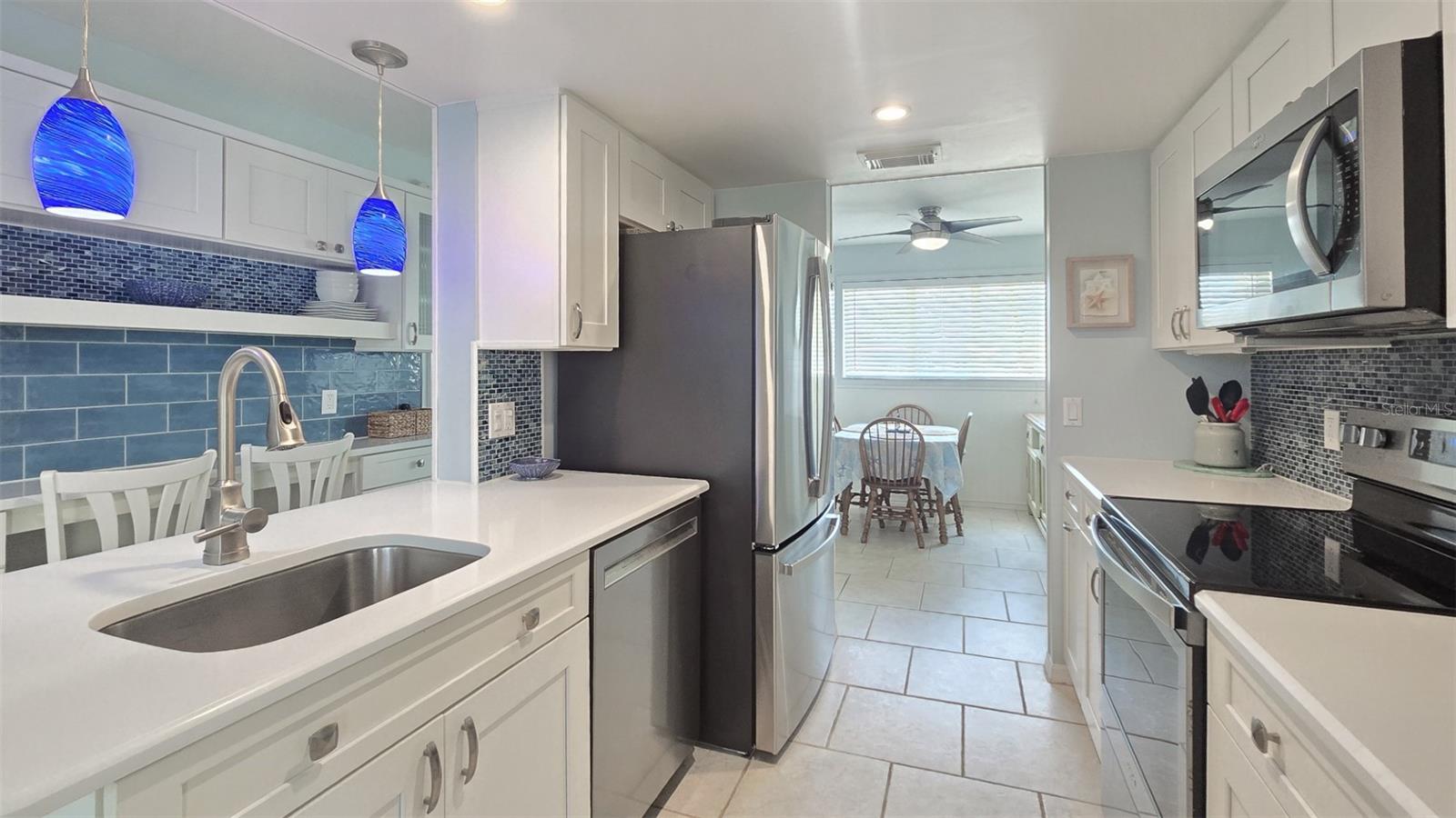 VILLAGES/SEAPORT - Residential Lease