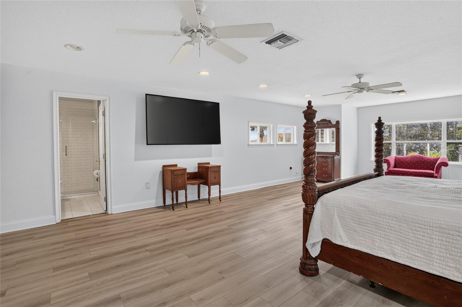 WATERFORD OAKS - Residential