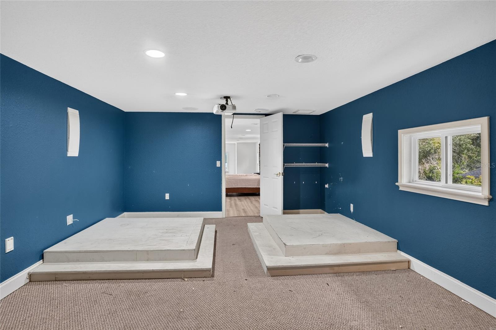 WATERFORD OAKS - Residential