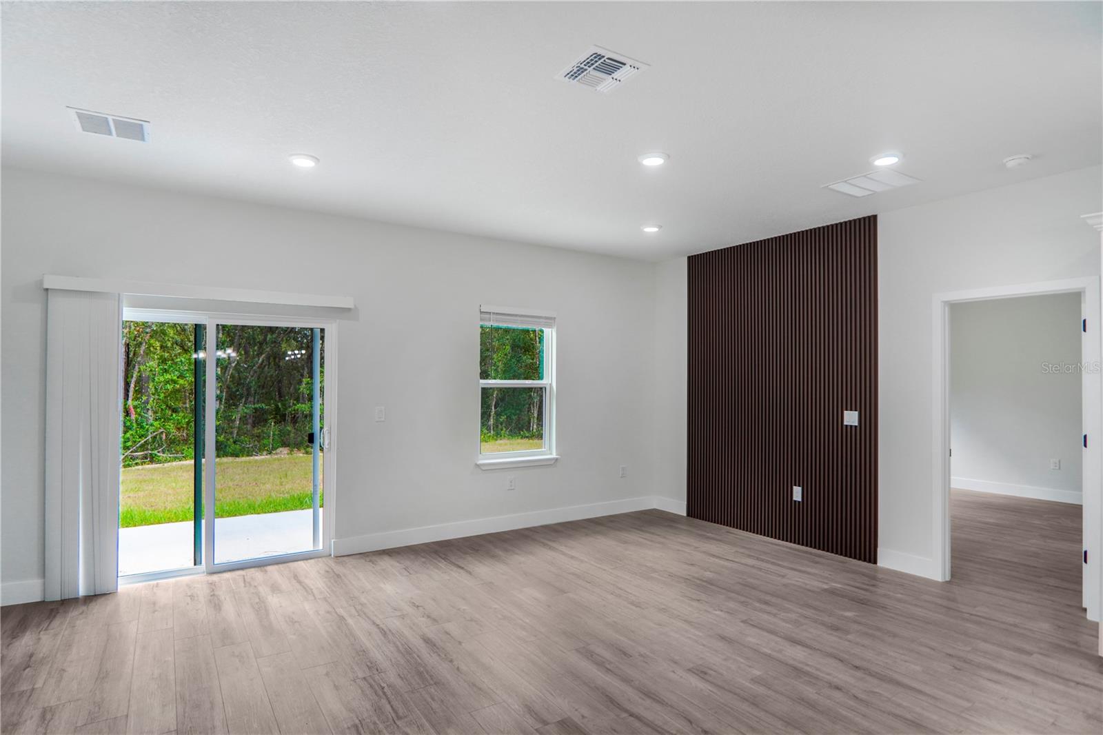 CITRUS SPGS UNIT 07 - Residential