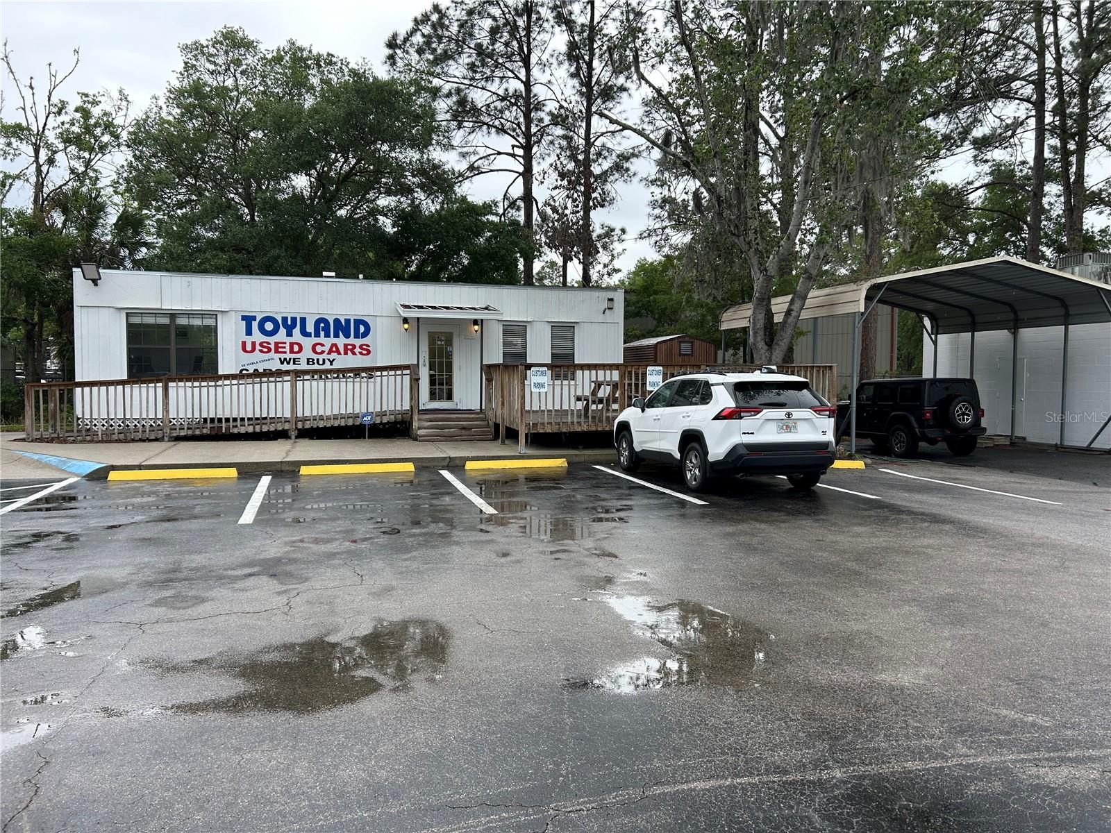 INDUSTRIAL PARK - Commercial Sale