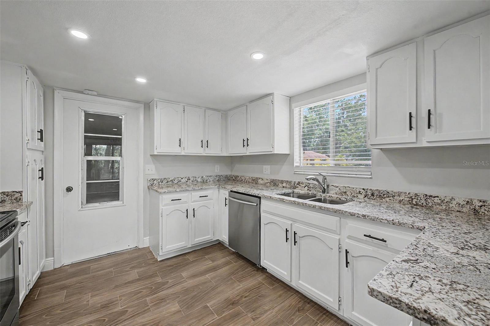 TANGLEWOOD VILLAGE - Residential