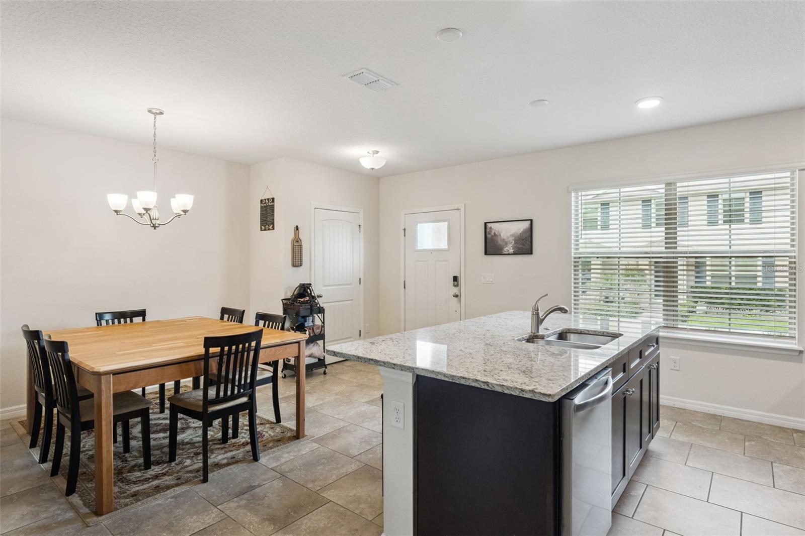 WATERLEIGH PH 2D - Residential