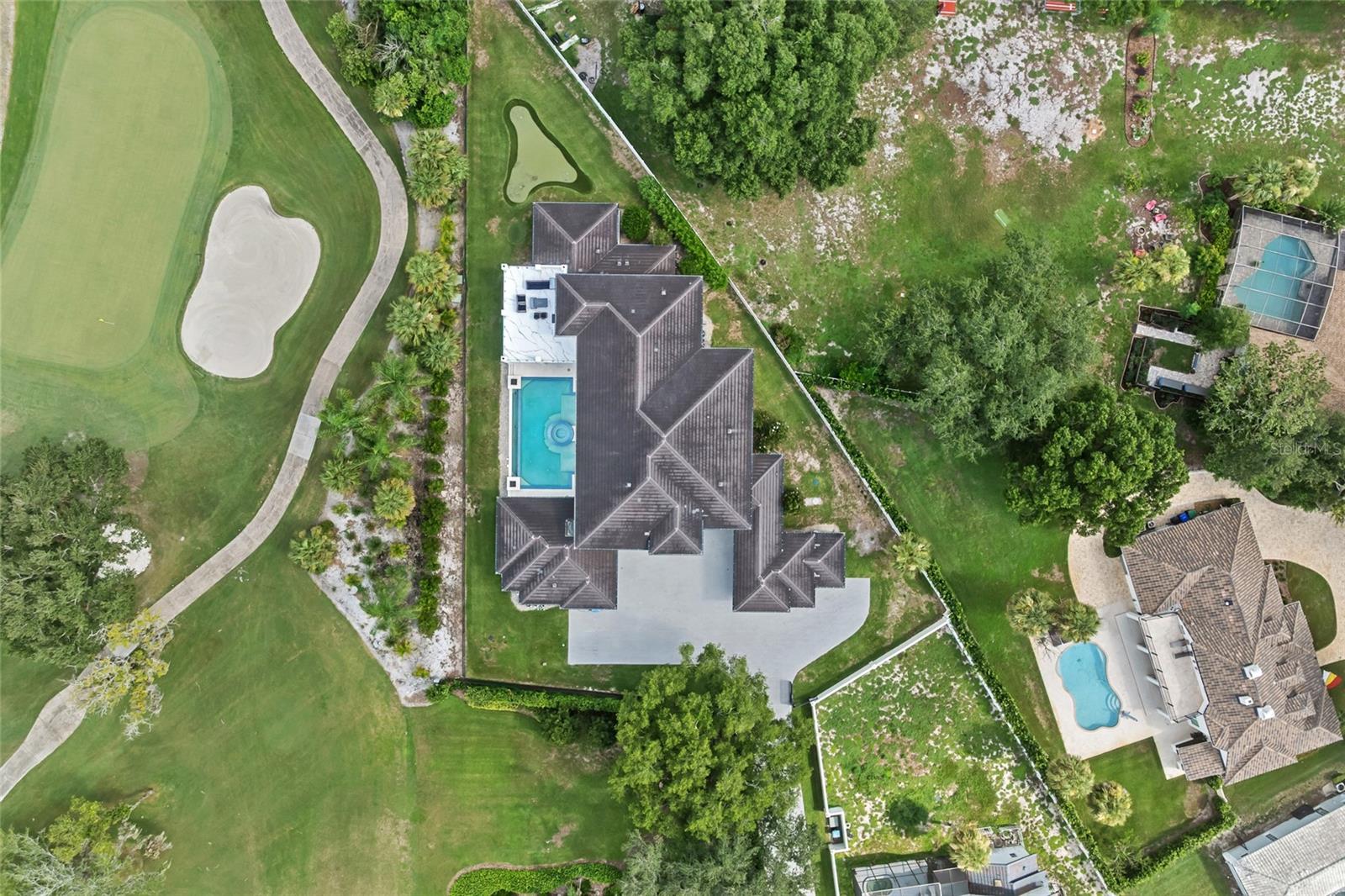 BAY HILL - Residential
