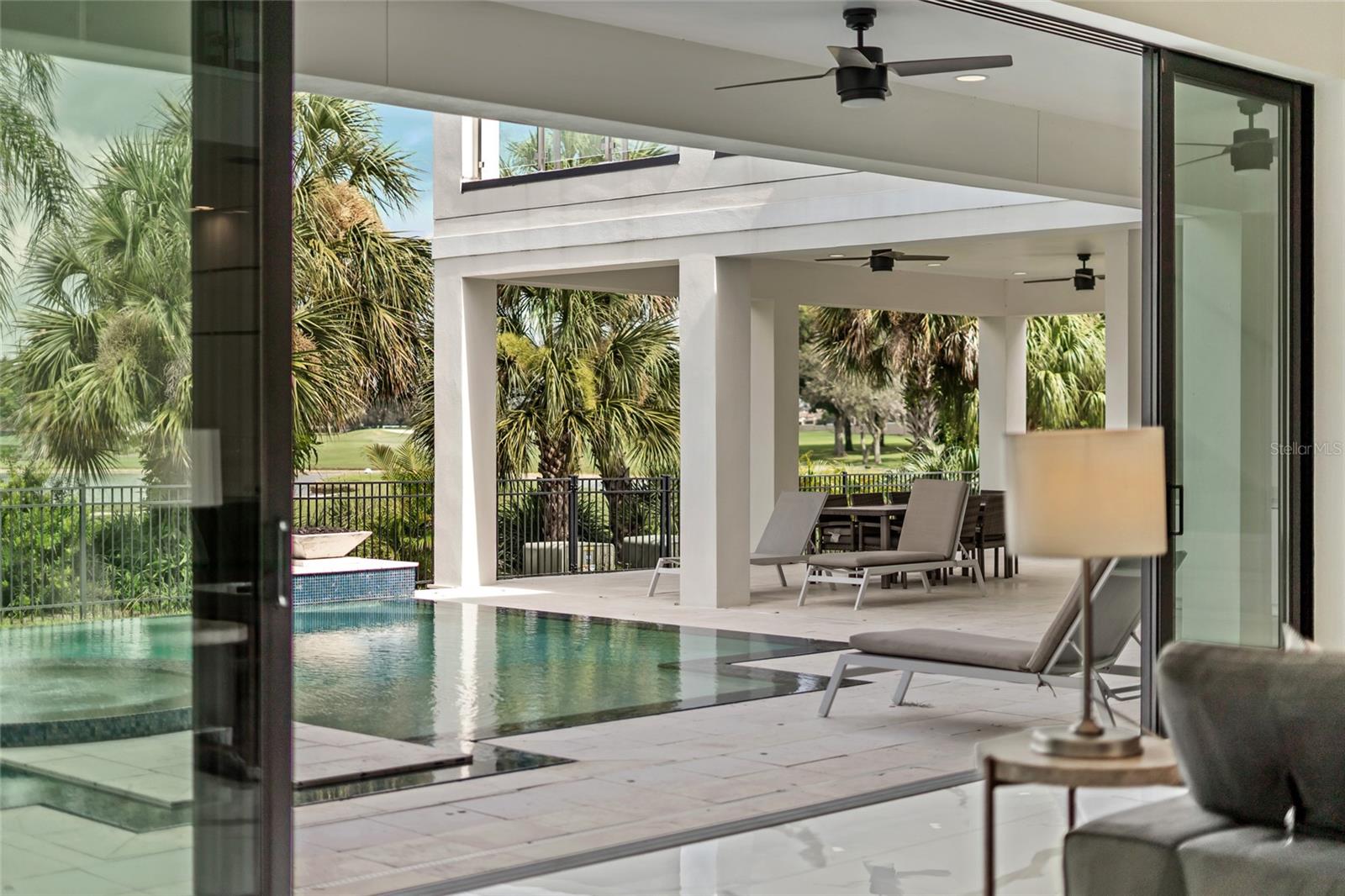 BAY HILL - Residential