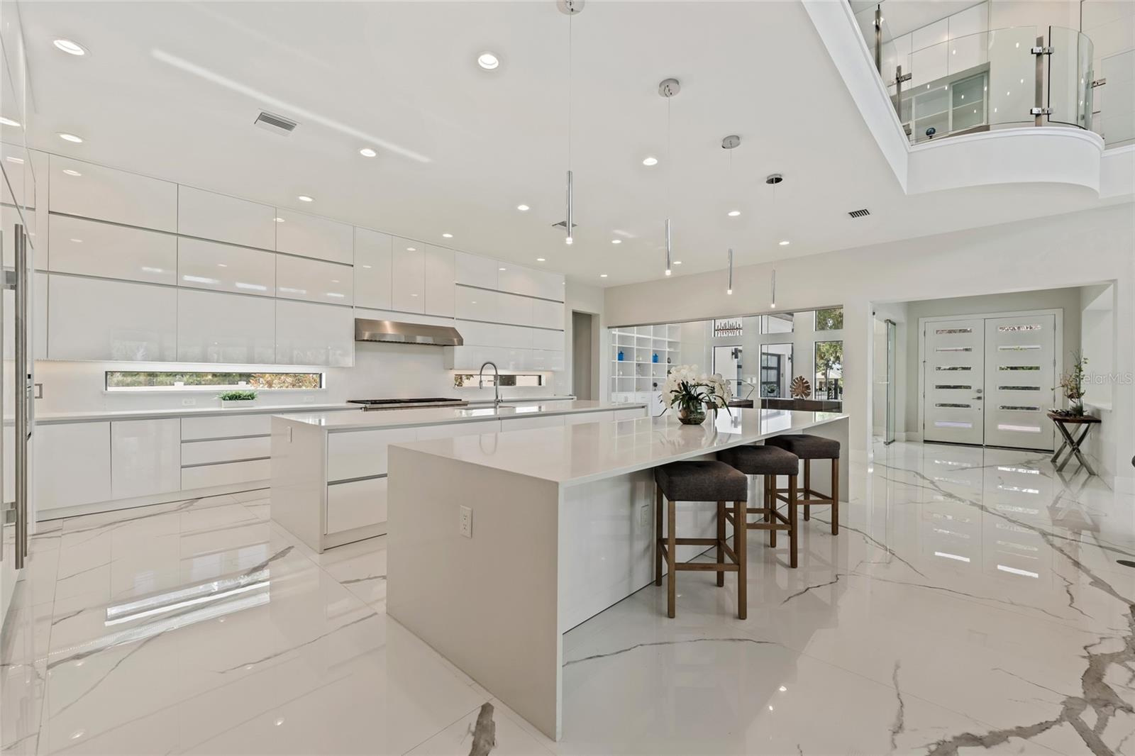 BAY HILL - Residential