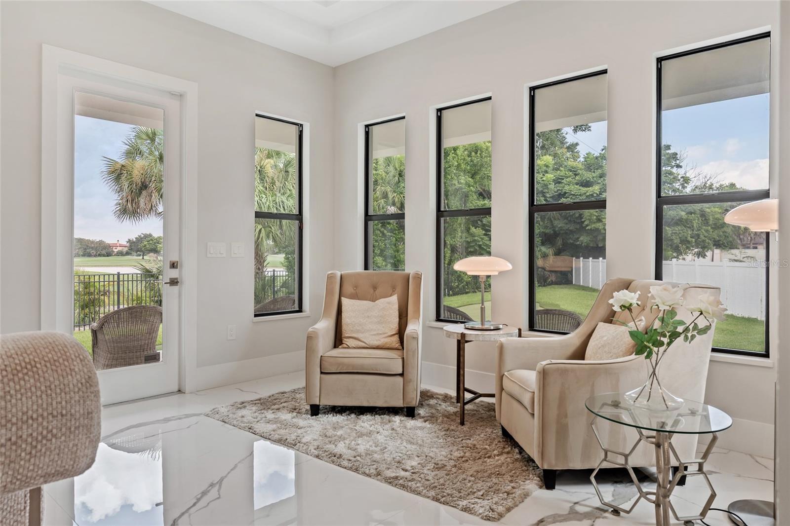 BAY HILL - Residential