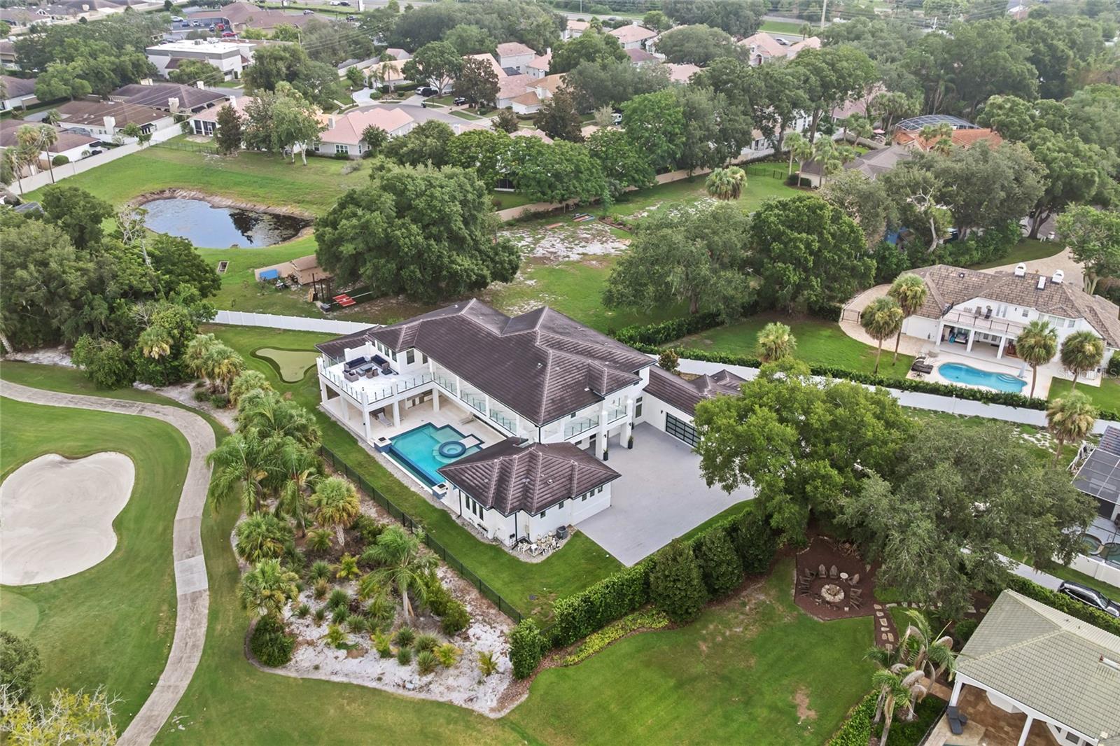 BAY HILL - Residential