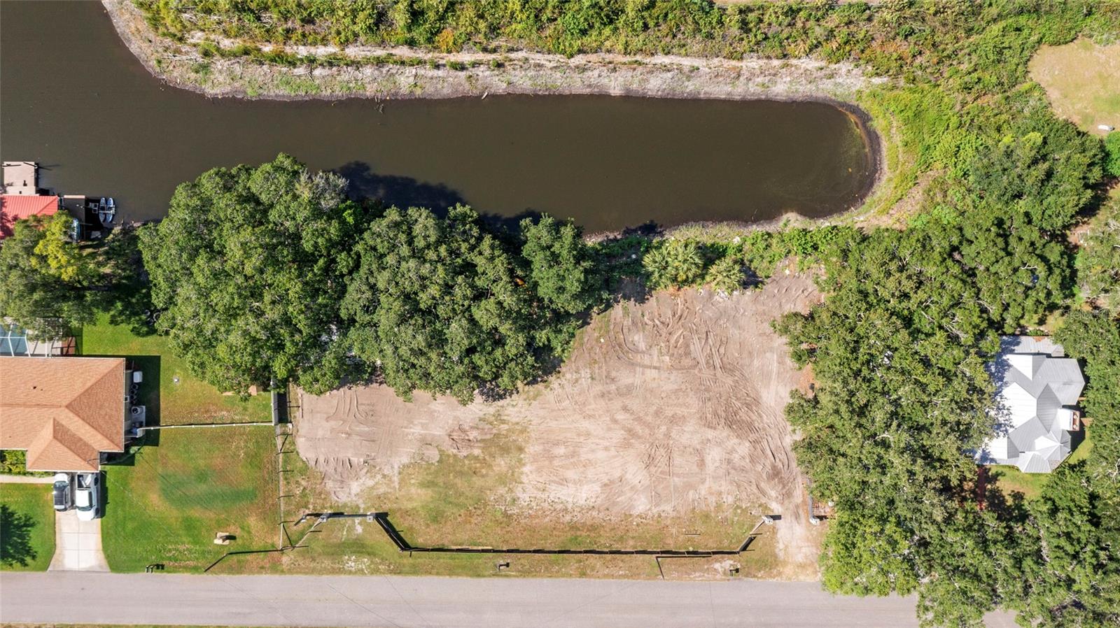 UNPLATTED - Land
