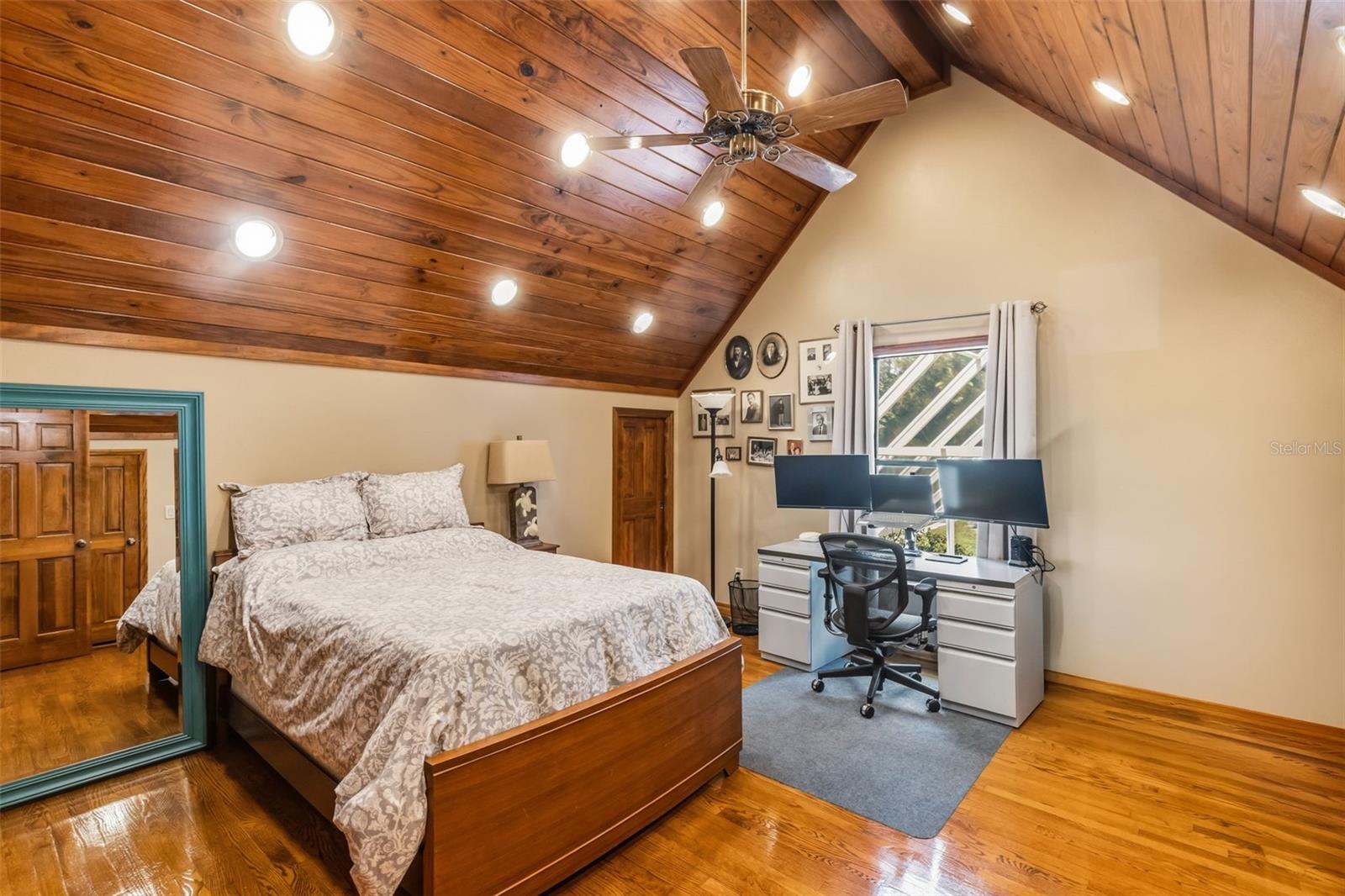 WHITNEY FARMS - Residential