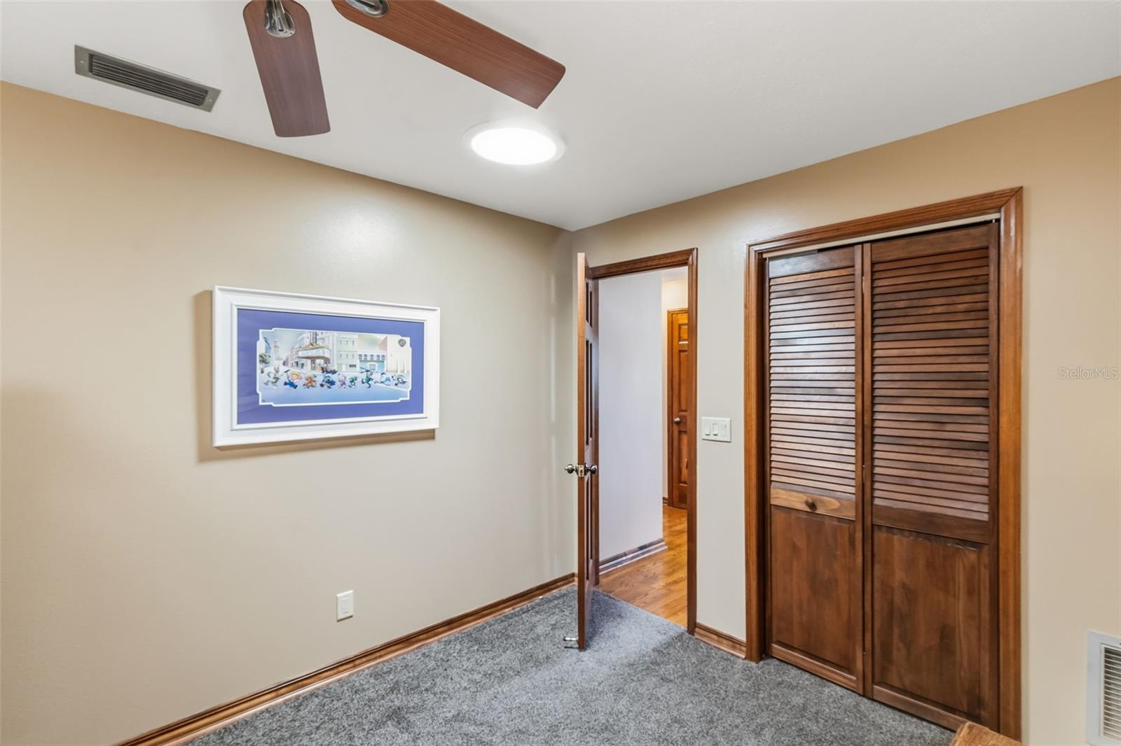 WHITNEY FARMS - Residential
