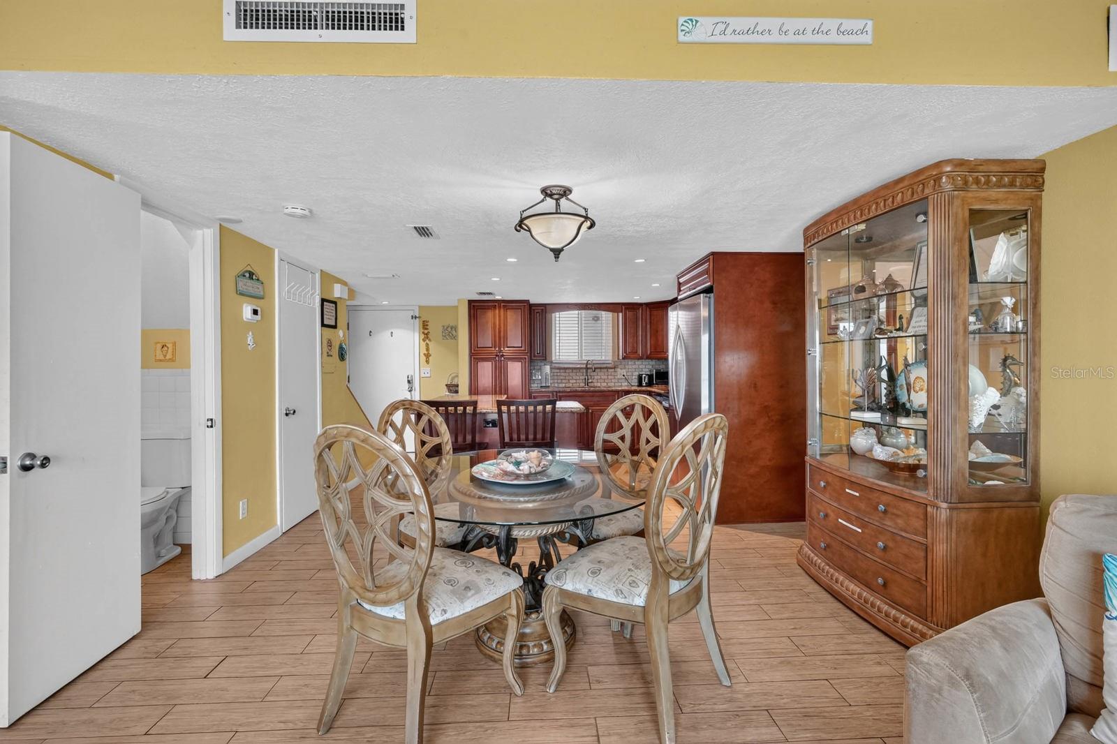 OCEAN BCH CONDOMINIUM CLUB - Residential