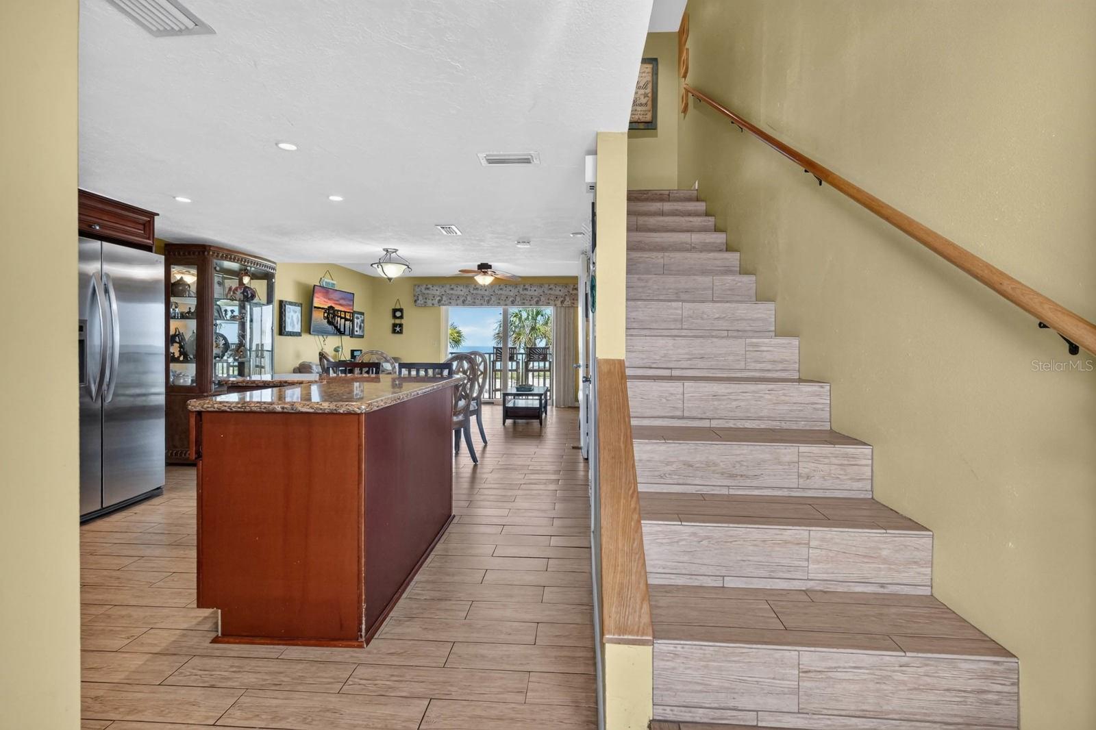 OCEAN BCH CONDOMINIUM CLUB - Residential